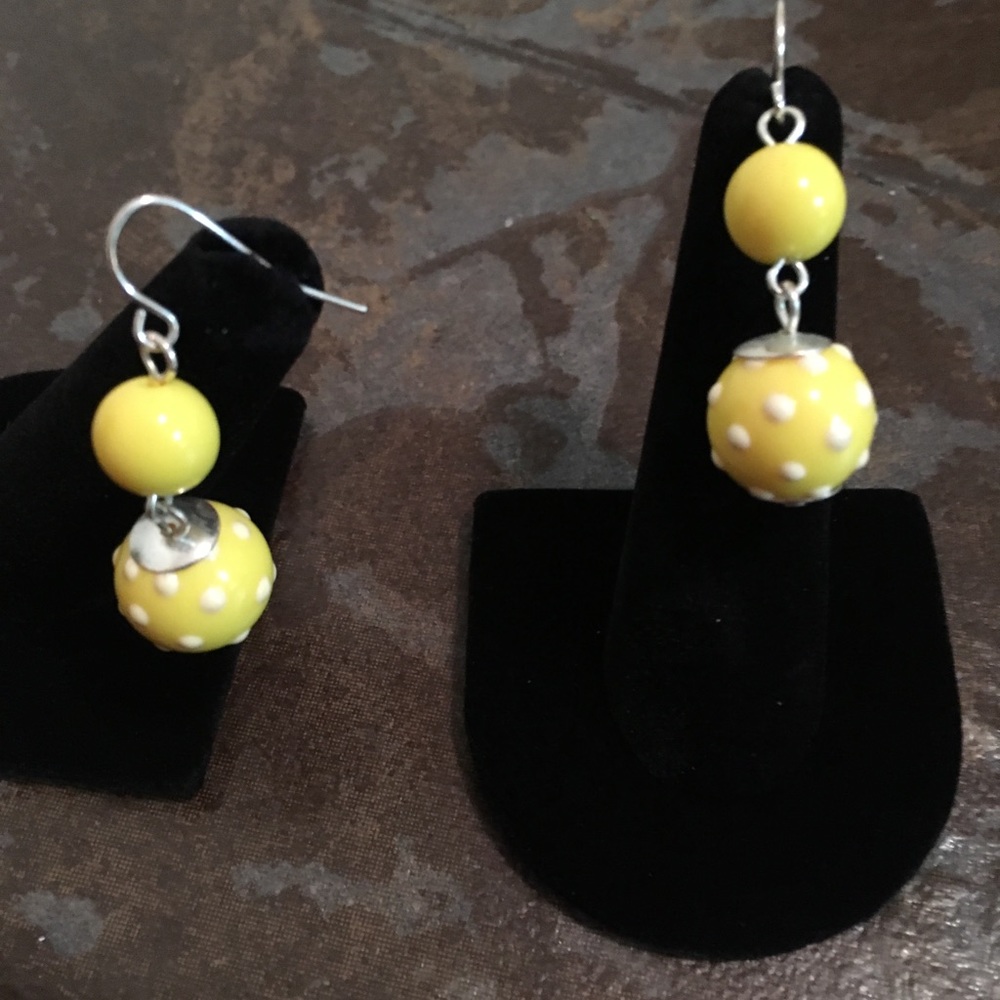 Spring earring bundle- 3 pairs of earrings 😃